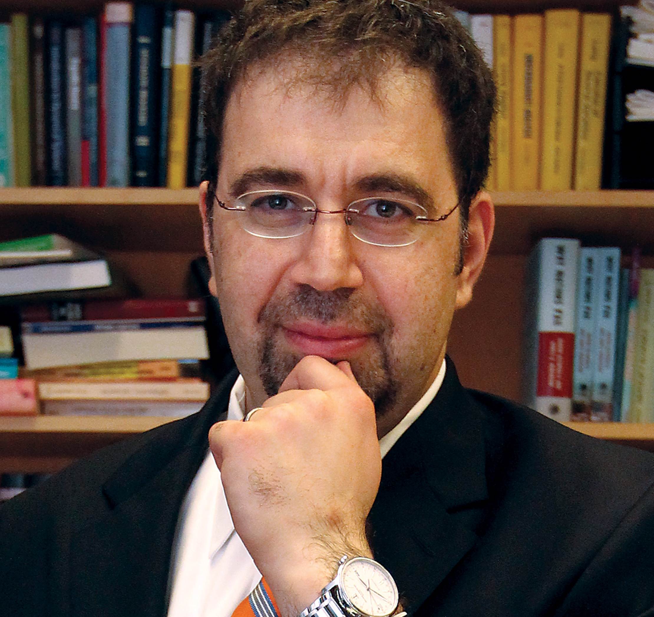 کتاب راه باریک آزادی