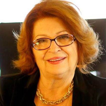 کتاب دختر پشت پنجره