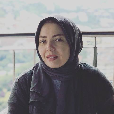 مترجم کتاب دختر پشت پنجره