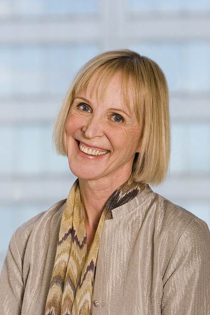 کتاب شهبانوی پنهان