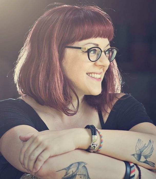 زندگي نامرئي ادي لارو