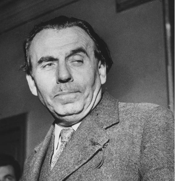 تصویر نویسنده سفر به انتهای شب