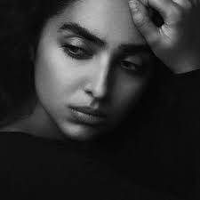 عکس آنوشا نوبخت نویسنده کتاب بیداری نوشته آنوشا