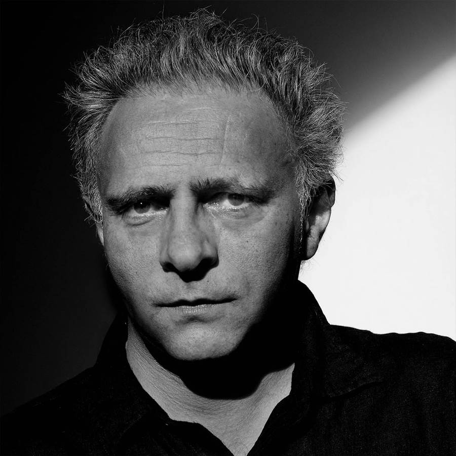 تصویر نویسنده