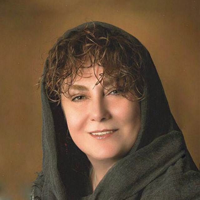 چراغ‌ها را من خاموش می‌کنم