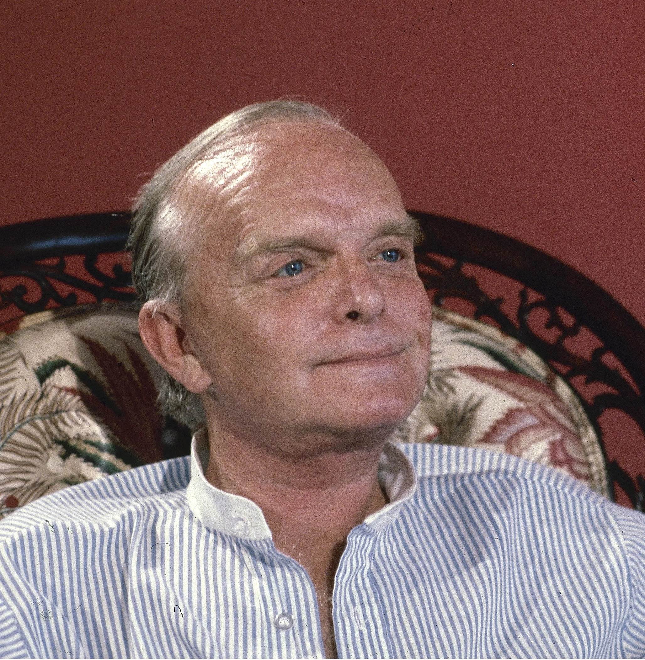 در کمال خونسردی