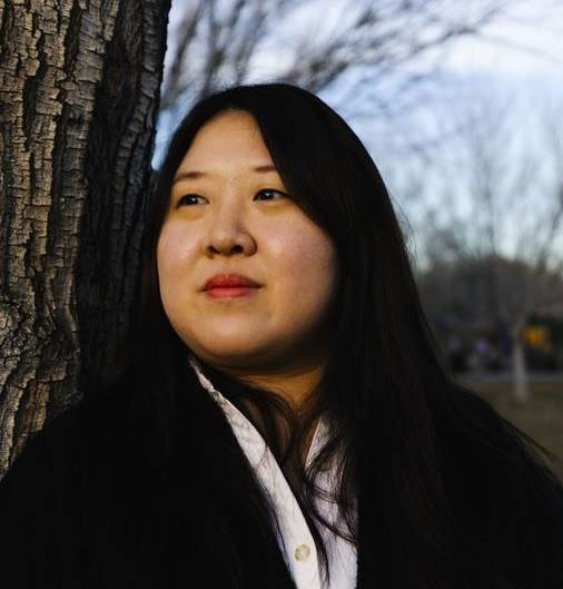 دختری که به اعماق دریا افتاد