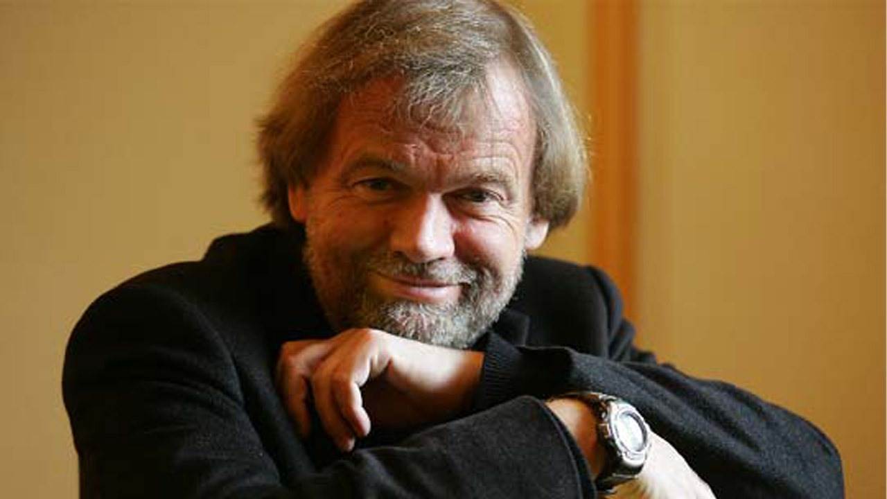 تصویر یوستین گردر تصویرکتاب دنیای سوفی