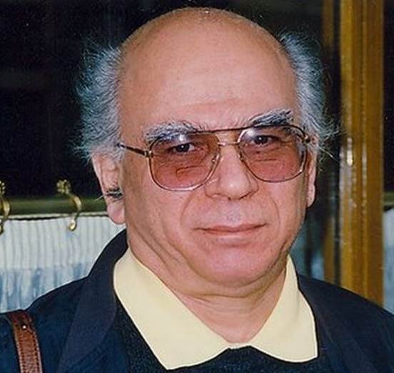 کتاب قمارباز