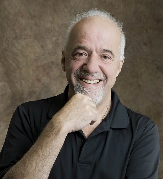 نویسنده کتاب کیمیاگر