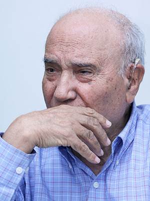 تصویر نویسنده کتاب شوهر آهو خانم