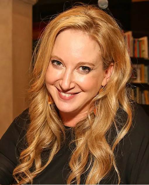 کتاب سایه و استخوان اثر لی باردوگو