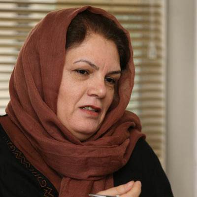 تصویر نویسنده کتاب روز دیگر شورا