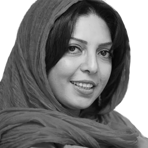 نیلوفر لاری پور
